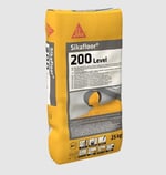 Mortero cementoso modificado con polímeros para nivelación de suelos de entre 3-60 mm, Sikafloor®-200 Level (ES) de Sika,gris